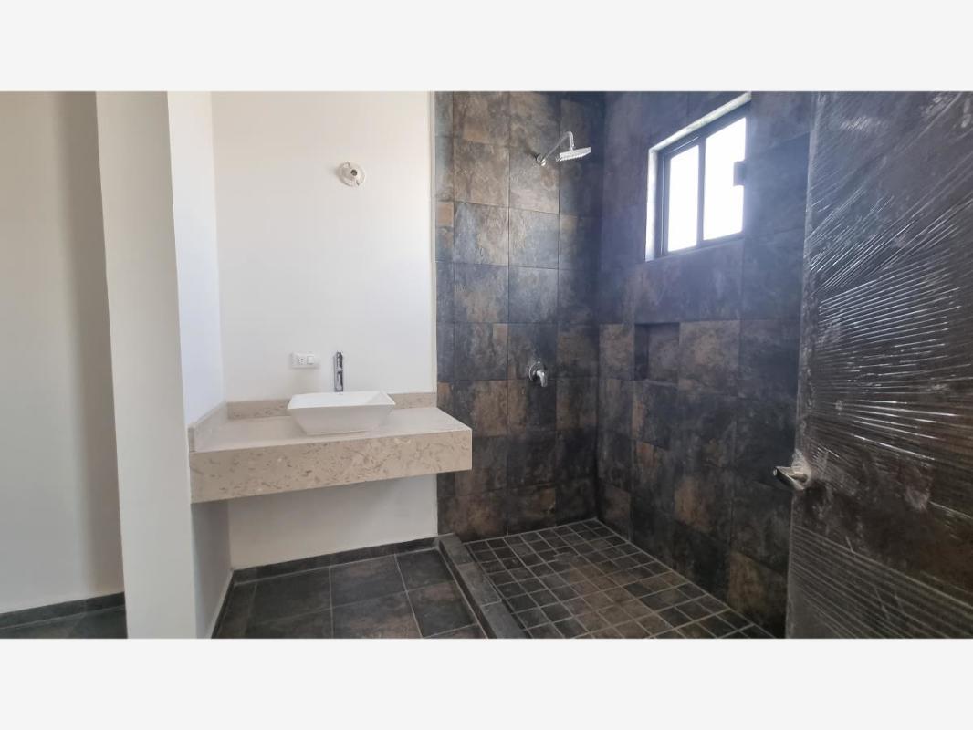 SAN VICENTE, Torreón, Coahuila de Zaragoza, 27023, Mexico, 4 Bedrooms Bedrooms, ,4 BathroomsBathrooms,Residential,For Sale,SAN VICENTE,1252249