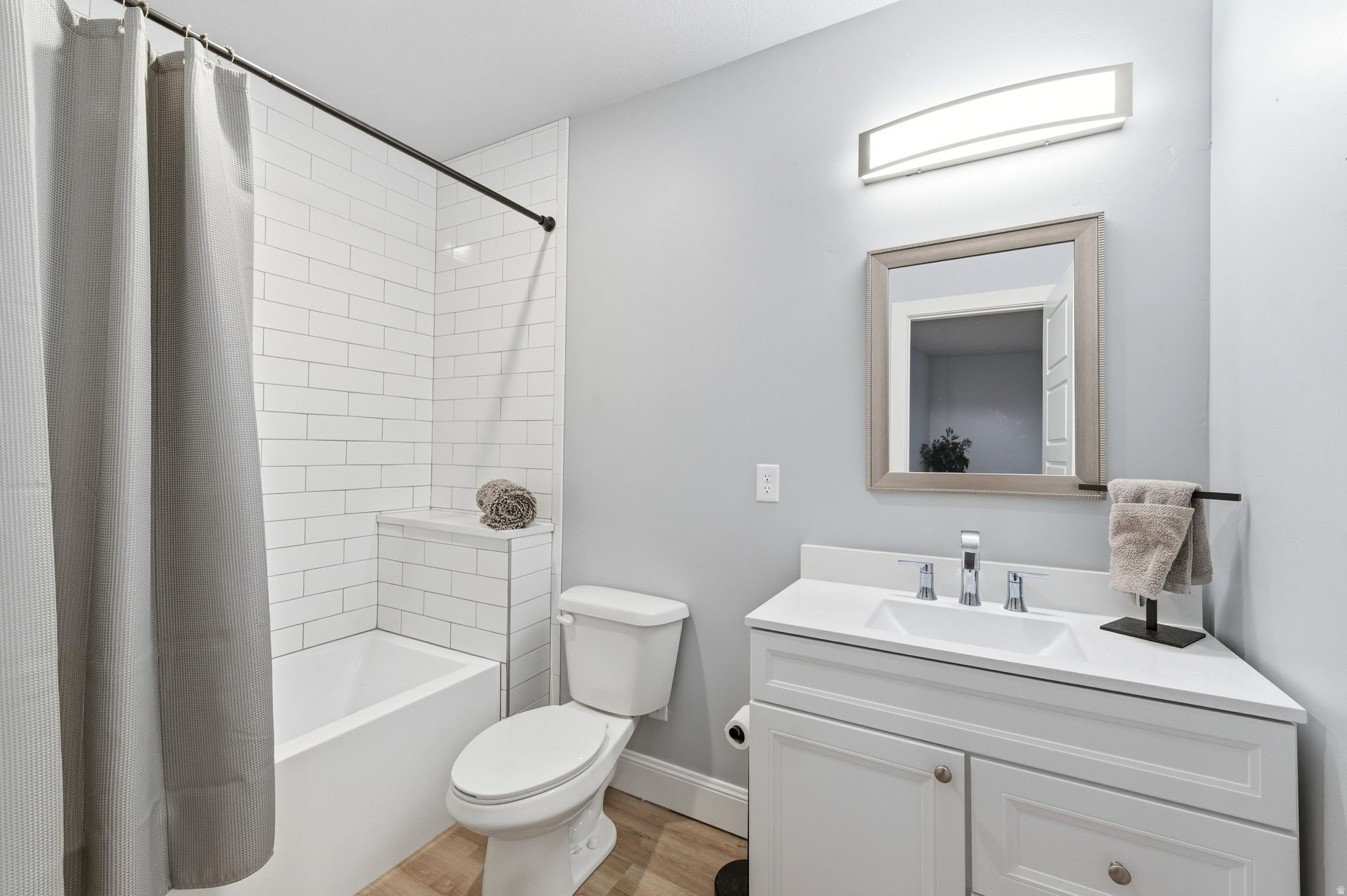 Alpine, Utah, 84004, United States, 7 Bedrooms Bedrooms, ,7 BathroomsBathrooms,Residential,For Sale,1996474