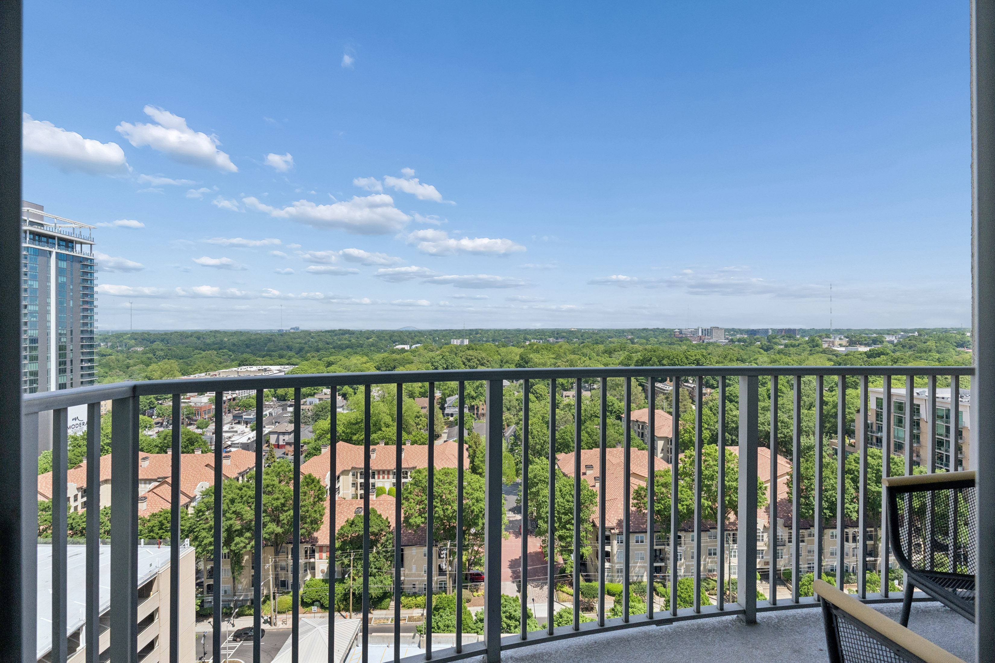  Beautifully Renovated Condo in the Heart of Vibrant Midtown - 物件實景