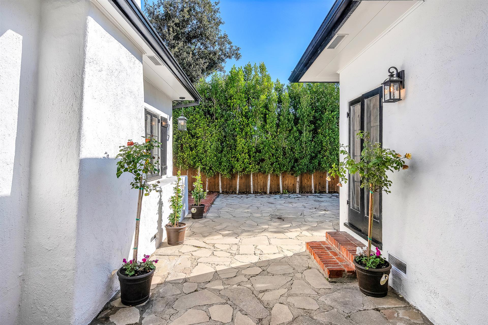  629 N Rexford Dr - 物件實景