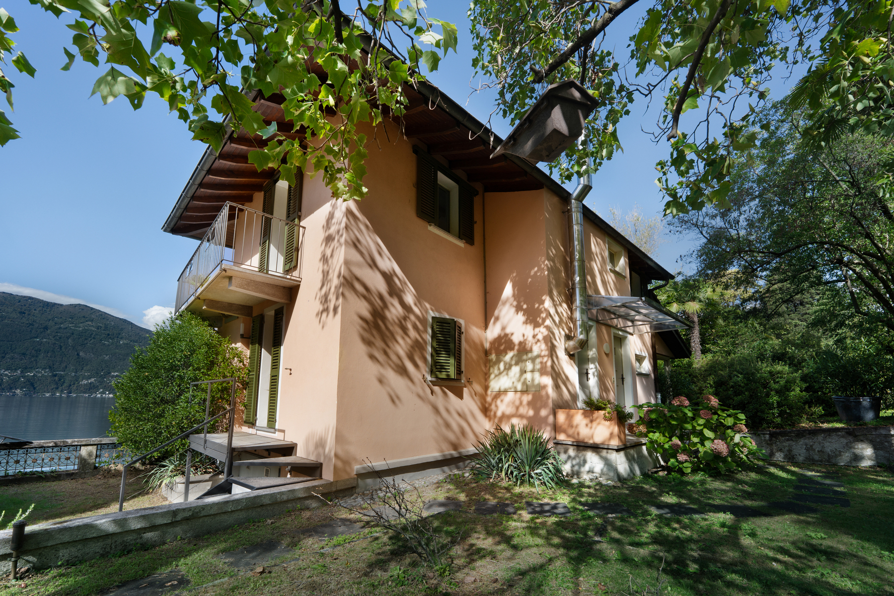  ?Gran Riva? Historic Villa in Gambarogno, on the Lake - 物件實景