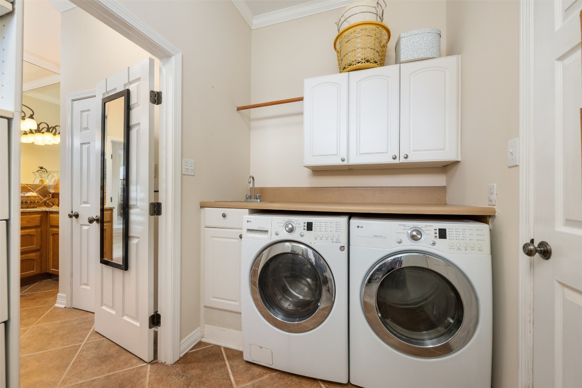 Austin, Texas, 78732, United States, 3 Bedrooms Bedrooms, ,3 BathroomsBathrooms,Residential,For Sale,1752781