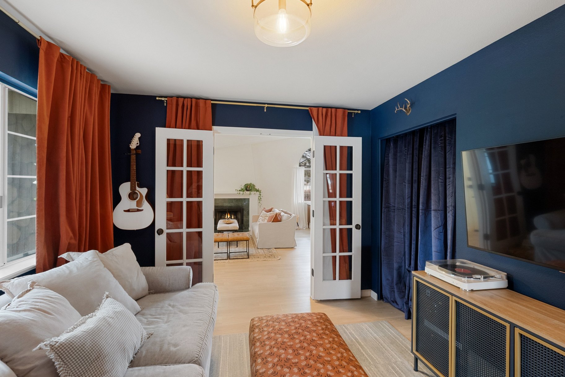  Windhaven Home with Designer Kitchen and Extensive Upgrades - 物件實景