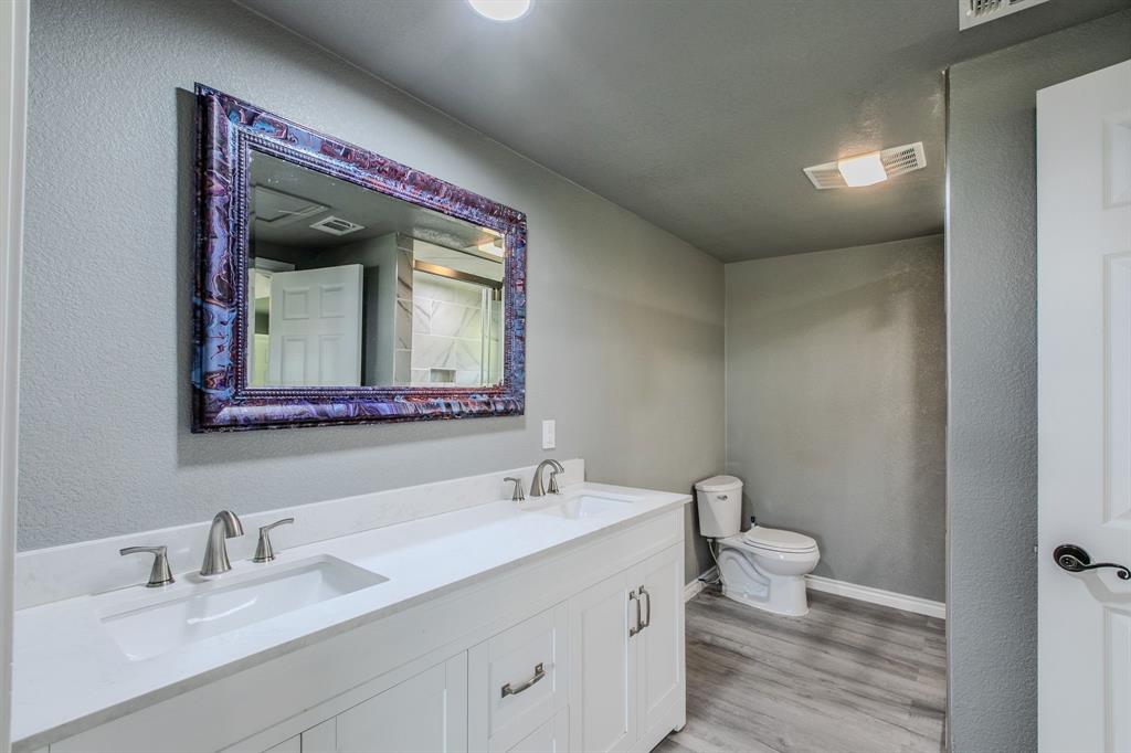 Woodway, Texas, 76712, United States, 4 Bedrooms Bedrooms, ,3 BathroomsBathrooms,Residential,For Sale,1981291