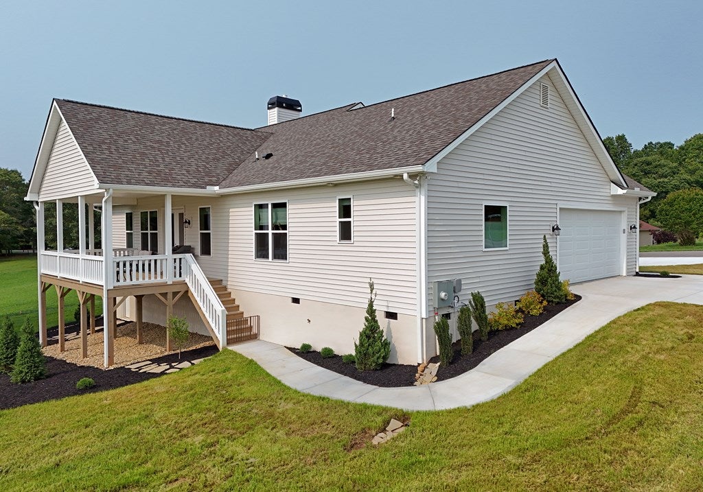 Blairsville, Georgia, 30512, United States, 3 Bedrooms Bedrooms, ,3 BathroomsBathrooms,Residential,For Sale,1846972