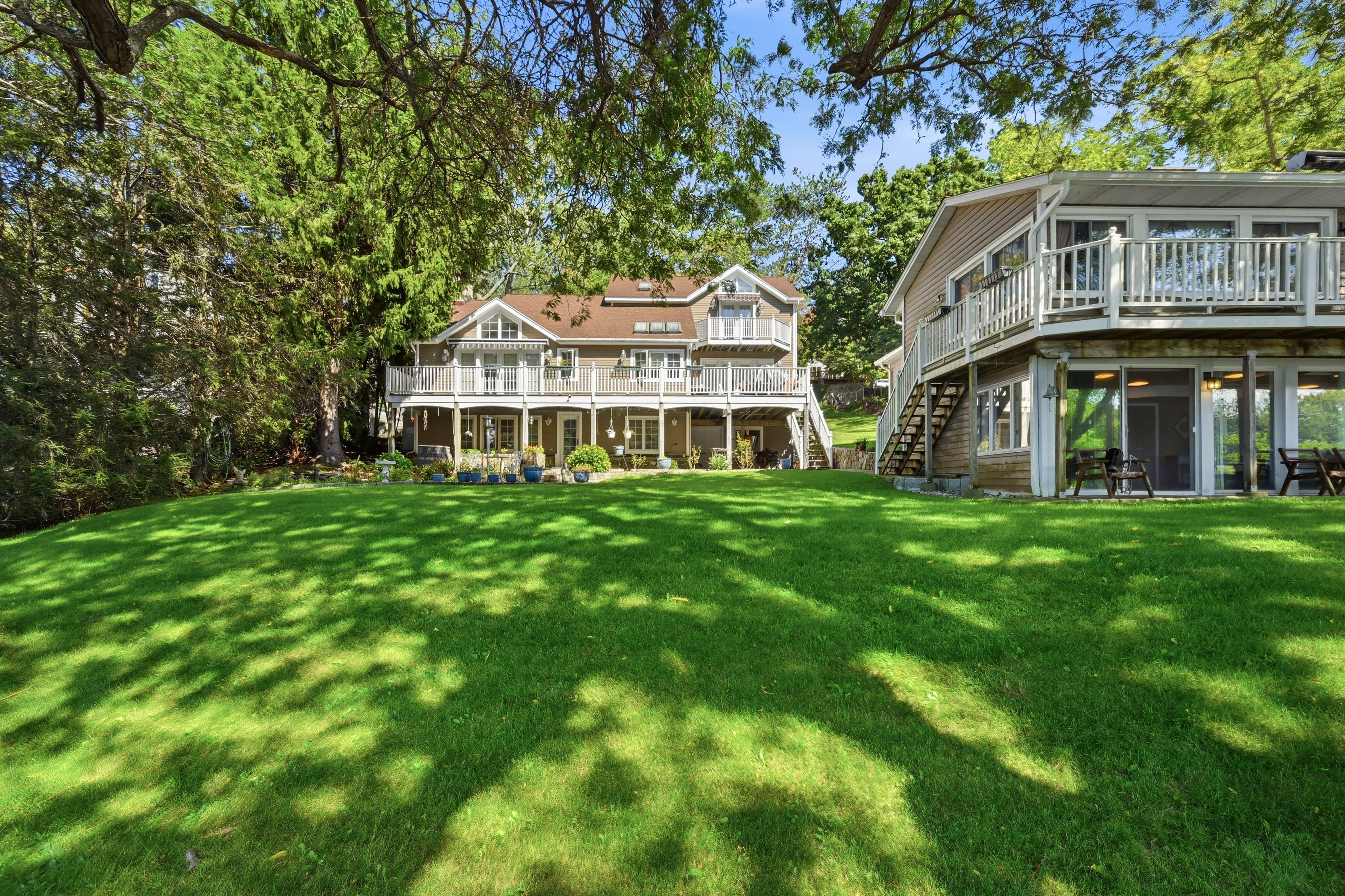  Dual-Home Private Estate with Sweeping Sunset Views on Candlewood Isle - 物件實景