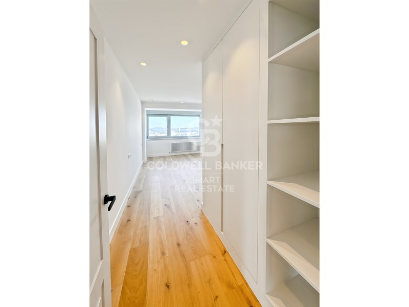 A Coruña, Galicia, 15006, ES, 3 Bedrooms Bedrooms, ,2 BathroomsBathrooms,Residential,For Sale,1932628