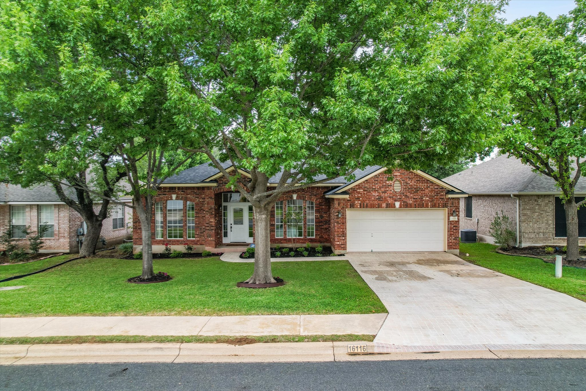  16116 Braesgate Drive, Austin, TX 78717 - 物件實景