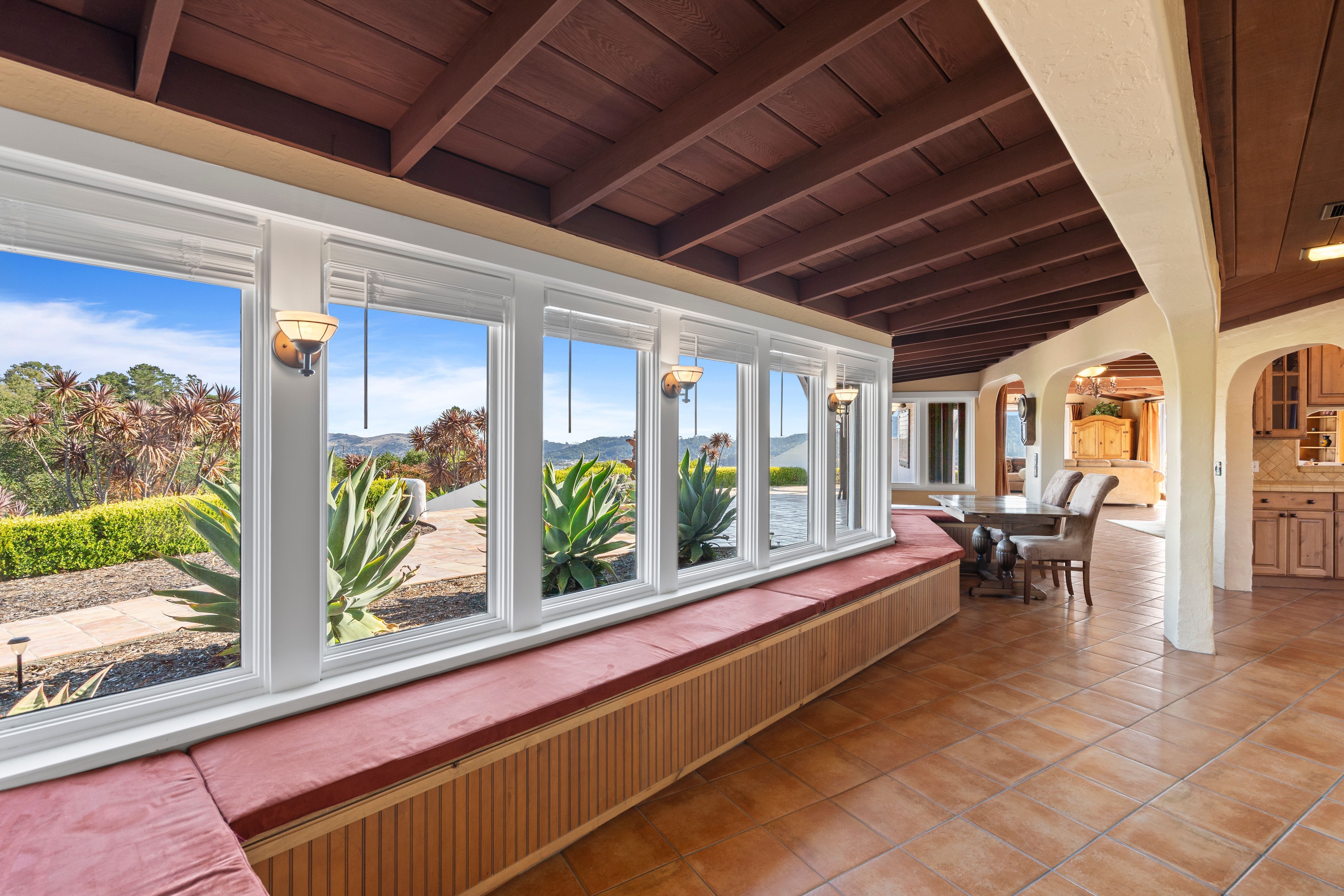  Artisan Hacienda-Style Home with Sweeping Bay to Tam Views - 物件實景