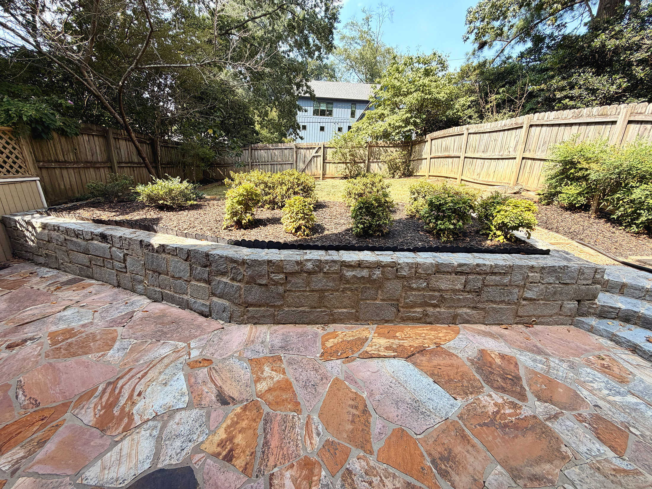  Beautifully Updated Fee Simple Townhome in an Exceptional Brookhaven Location - 物件實景