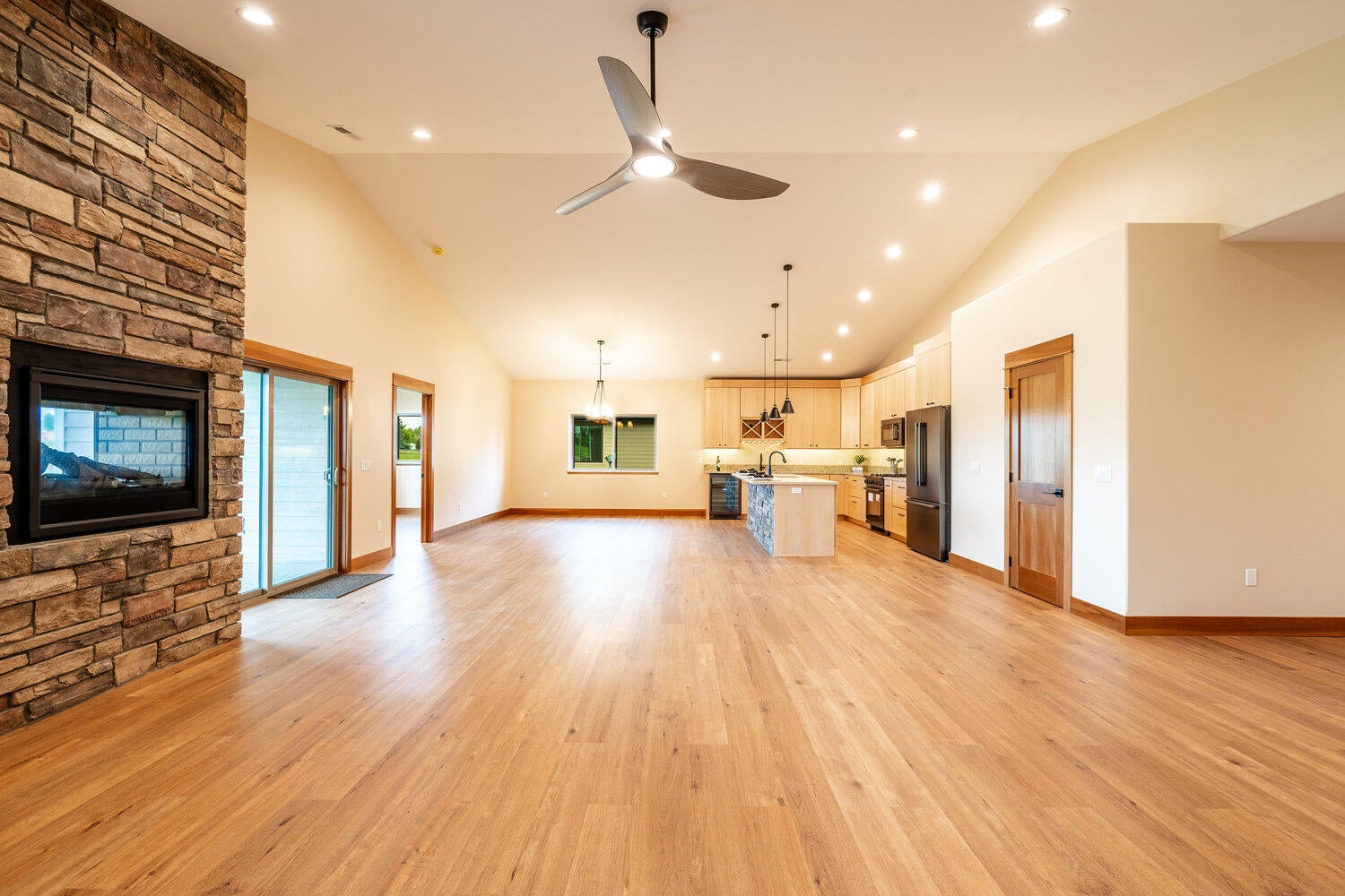 Sheridan, Wyoming, 82801, United States, 4 Bedrooms Bedrooms, ,3 BathroomsBathrooms,Residential,For Sale,1981646