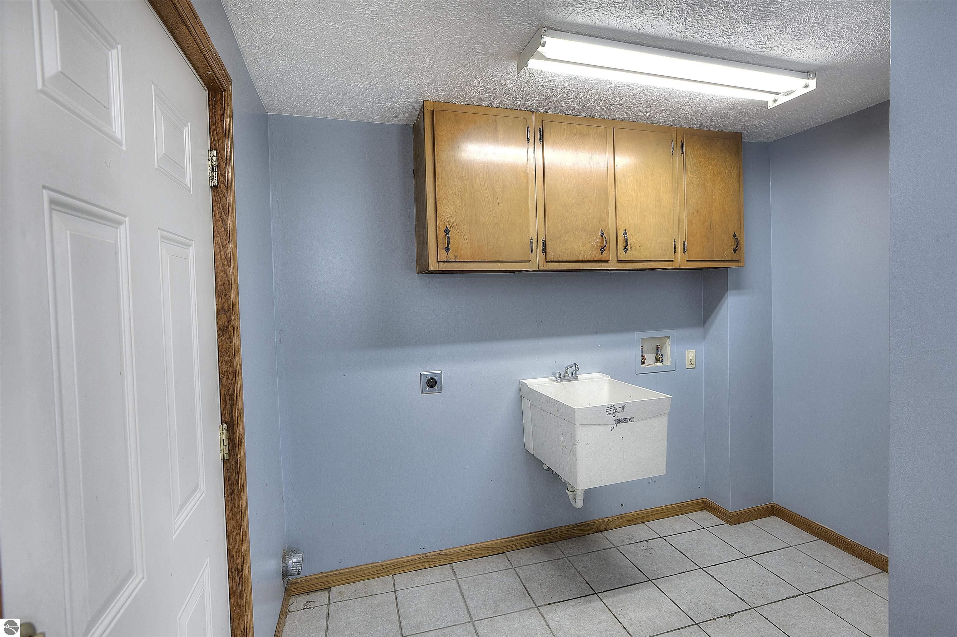 Interlochen, Michigan, 49643, United States, 5 Bedrooms Bedrooms, ,2 BathroomsBathrooms,Residential,For Sale,1896327