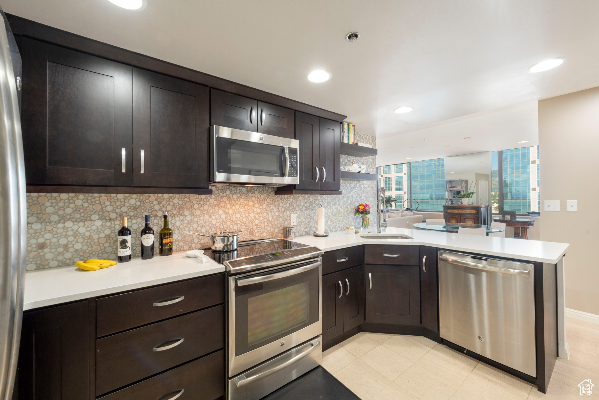 Salt Lake City, Utah, 84101, United States, 2 Bedrooms Bedrooms, ,1 BathroomBathrooms,Residential,For Sale,1897023