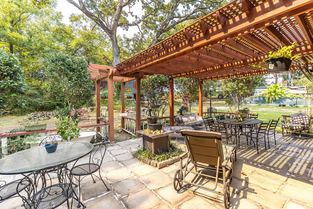 Salem, Alabama, 36874, United States, 4 Bedrooms Bedrooms, ,4 BathroomsBathrooms,Residential,For Sale,1947169