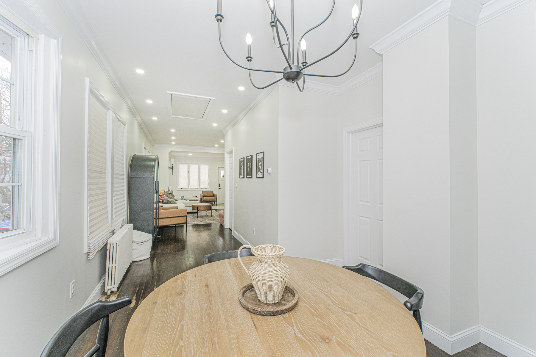 Staten Island, New York, 10307, United States, 2 Bedrooms Bedrooms, ,1 BathroomBathrooms,Residential,For Sale,2012003