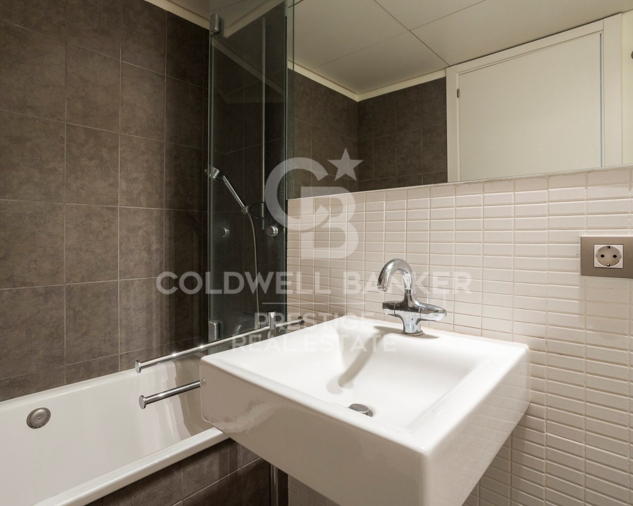 Barcelona, Barcelona, Eixample, La Dreta de l'Eix, Barcelona, Catalonia, ES, 3 Bedrooms Bedrooms, ,2 BathroomsBathrooms,Residential,For Sale,Barcelona, Barcelona, Eixample, La Dreta de l'Eix,1621465