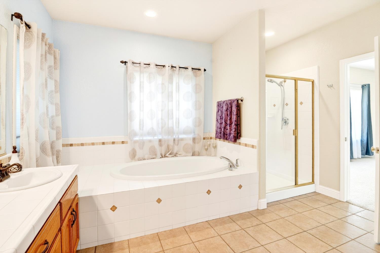 Valley Springs, California, 95252, United States, 4 Bedrooms Bedrooms, ,3 BathroomsBathrooms,Residential,For Sale,2049425