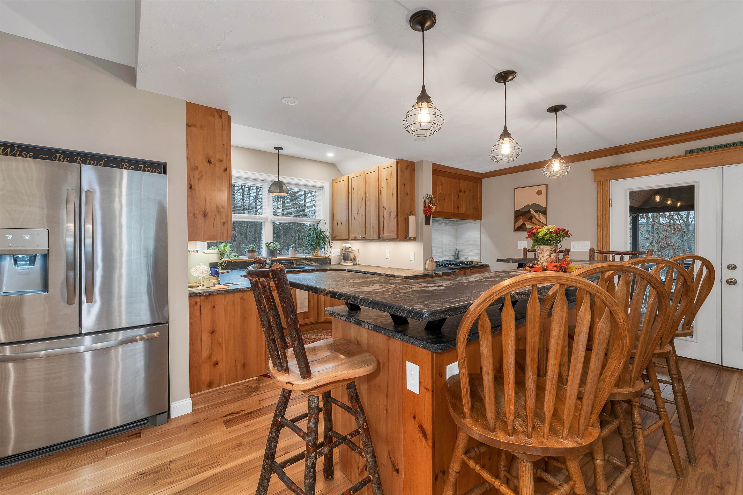 Meredith, New Hampshire, 03253, United States, 4 Bedrooms Bedrooms, ,2 BathroomsBathrooms,Residential,For Sale,1998295