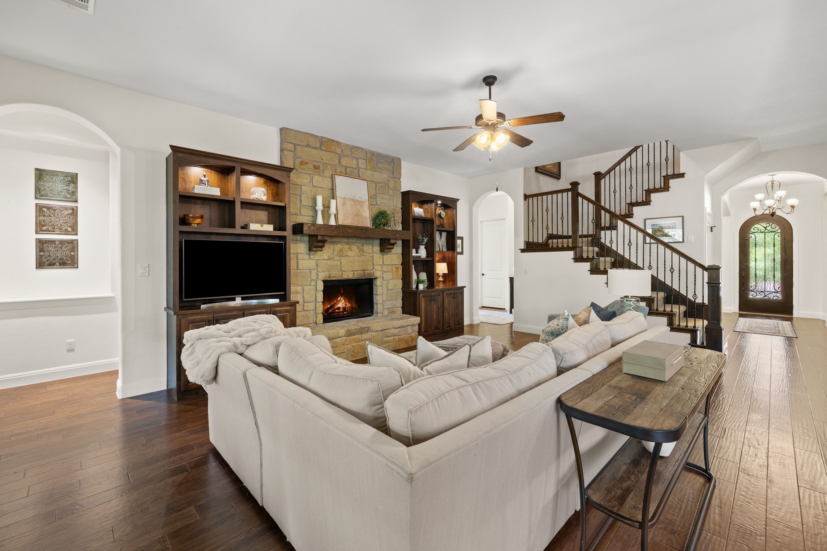  Refined Rocky Creek Living with Private Backyard Oasis - 物件實景