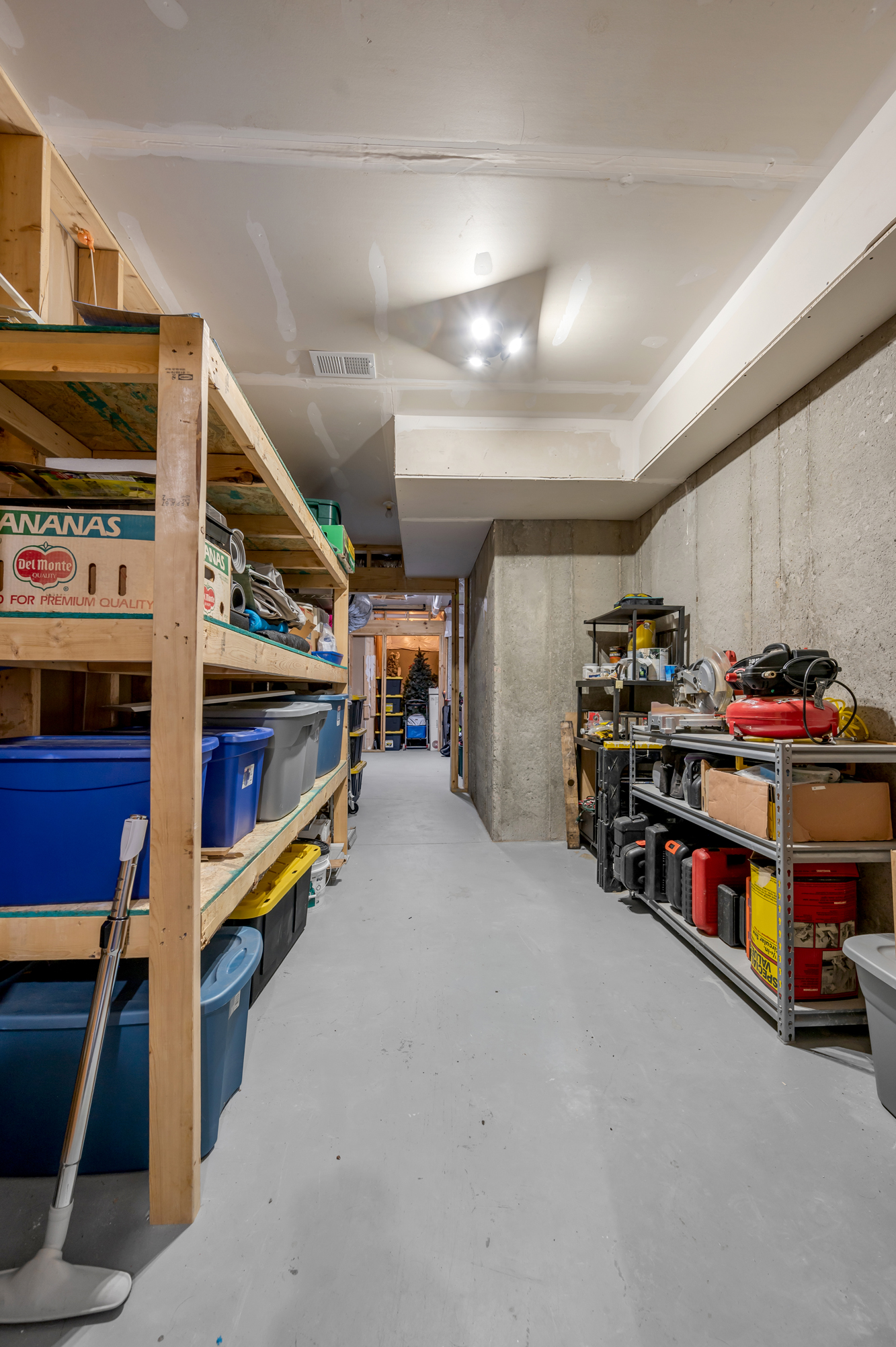  2945 Blackford Parkway - 物件實景