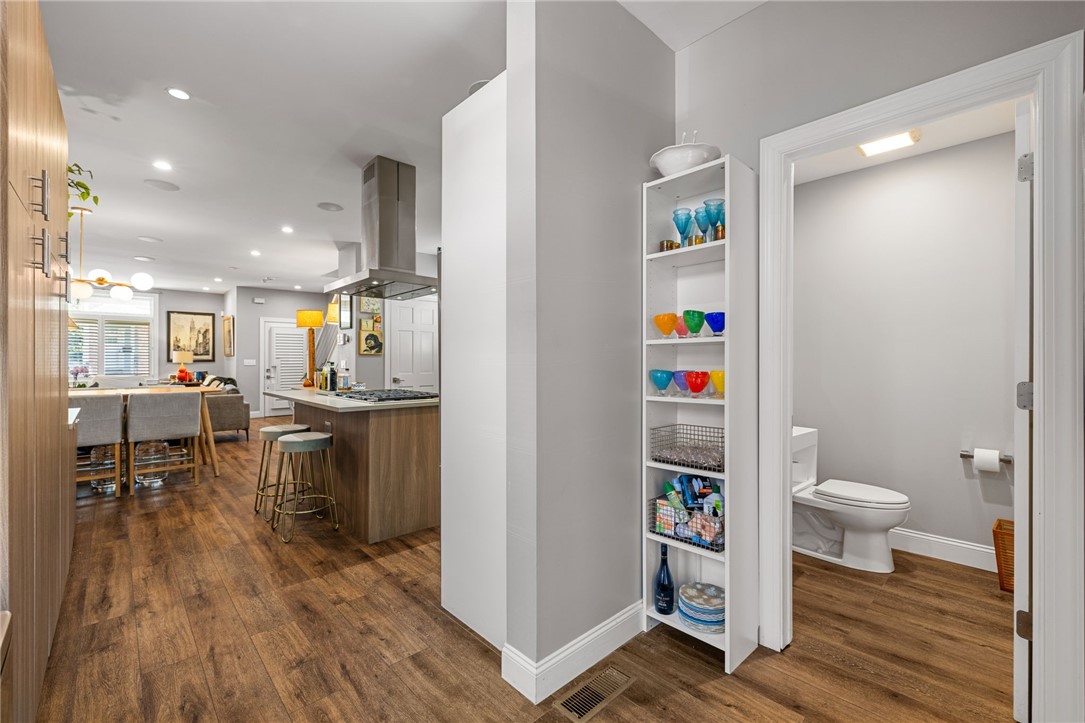 East Liberty, Pennsylvania, 15206, United States, 4 Bedrooms Bedrooms, ,4 BathroomsBathrooms,Residential,For Sale,1950996
