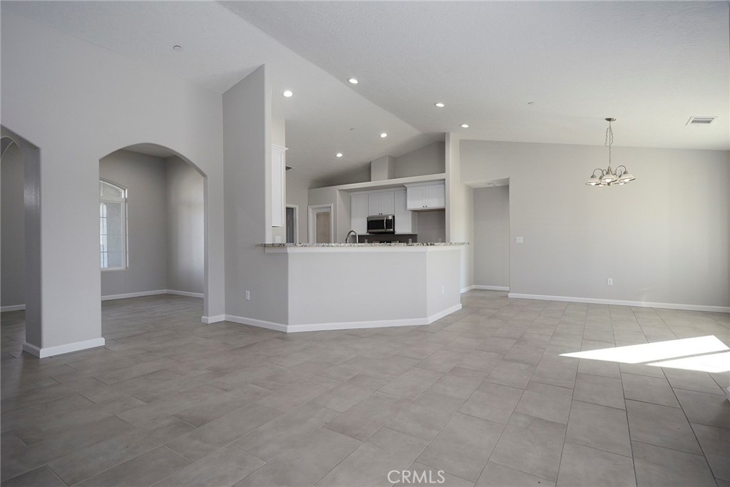 Hesperia, California, 92345, United States, 4 Bedrooms Bedrooms, ,3 BathroomsBathrooms,Residential,For Sale,1877164