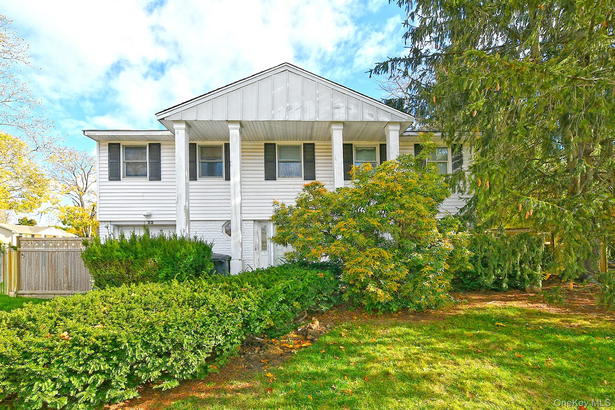 Commack, New York, 11725, United States, 4 Bedrooms Bedrooms, ,2 BathroomsBathrooms,Residential,For Sale,1994566