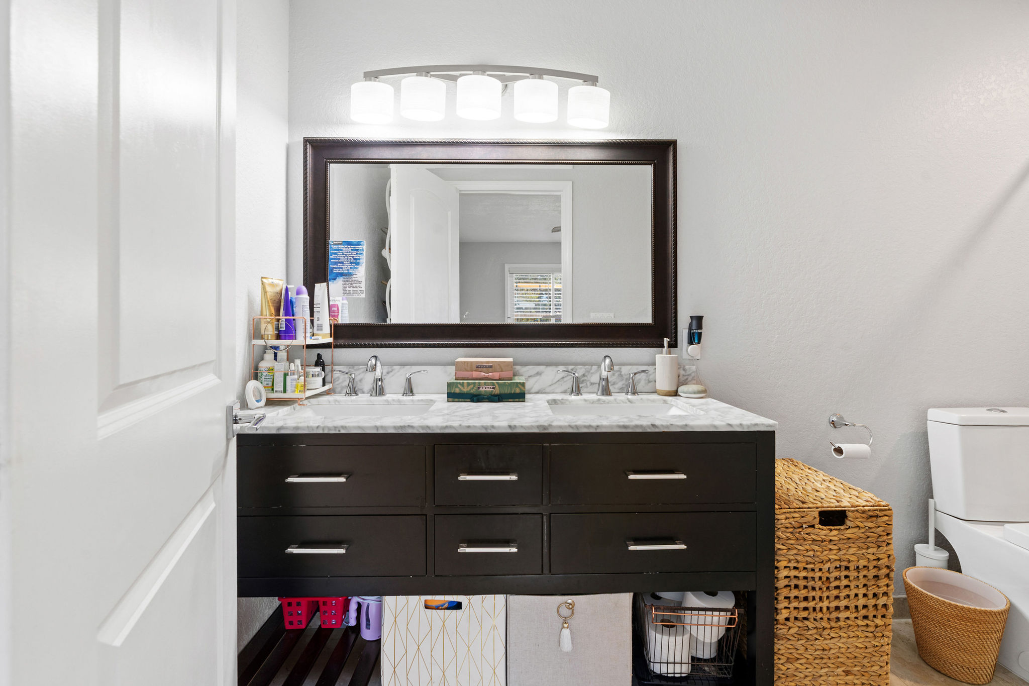 Largo, Florida, 33771, United States, 4 Bedrooms Bedrooms, ,2 BathroomsBathrooms,Residential,For Sale,2005183