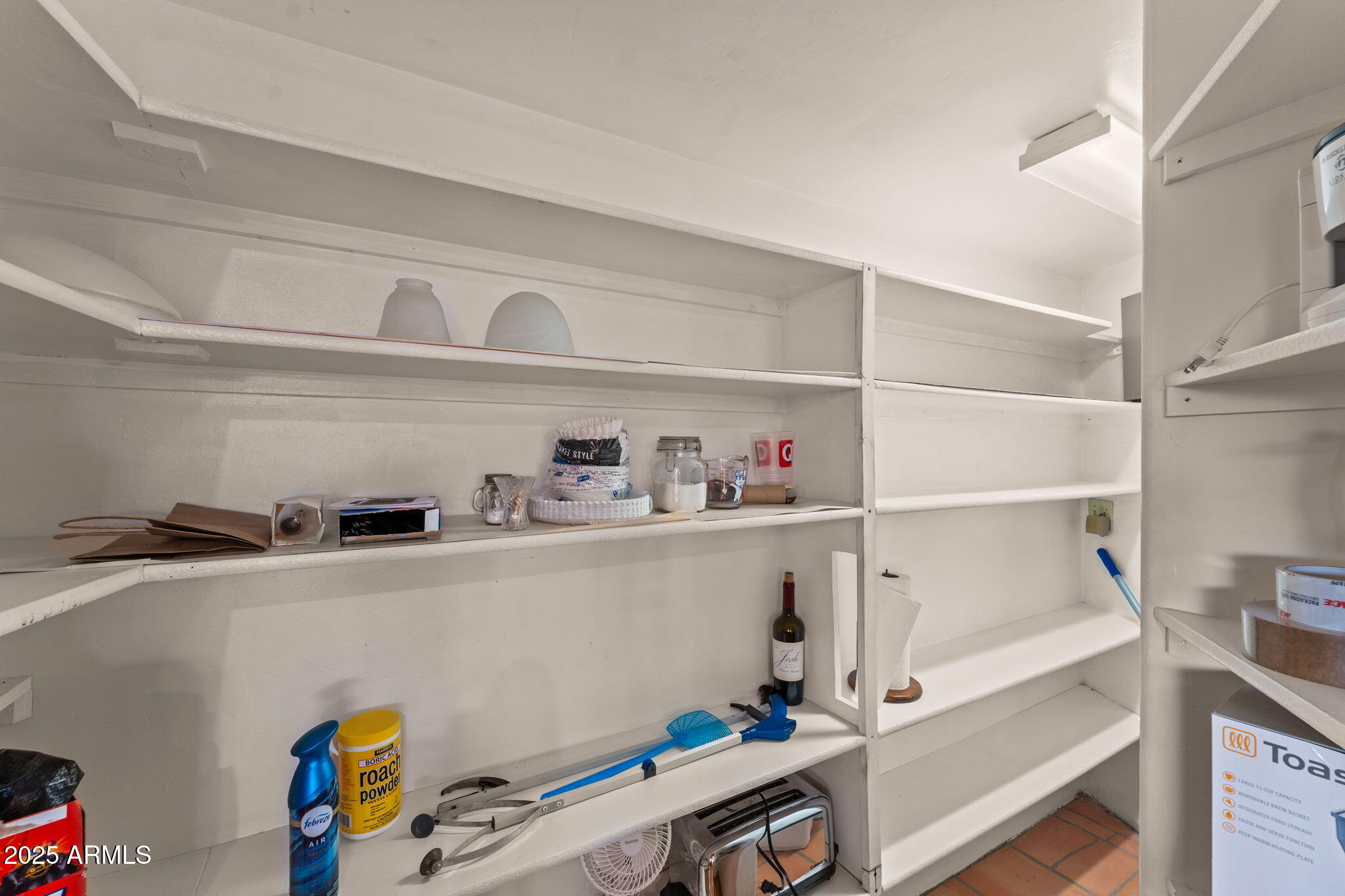 Wickenburg, Arizona, 85390, United States, 2 Bedrooms Bedrooms, ,2 BathroomsBathrooms,Residential,For Sale,1992759