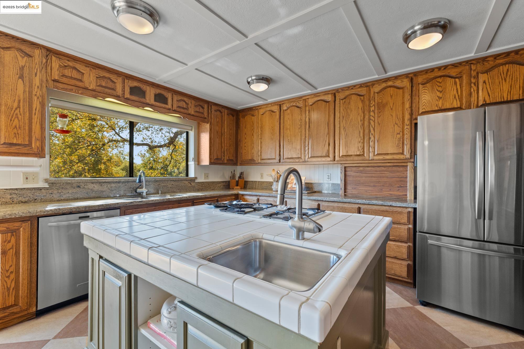 Sonora, California, 95370, United States, 4 Bedrooms Bedrooms, ,4 BathroomsBathrooms,Residential,For Sale,1987424