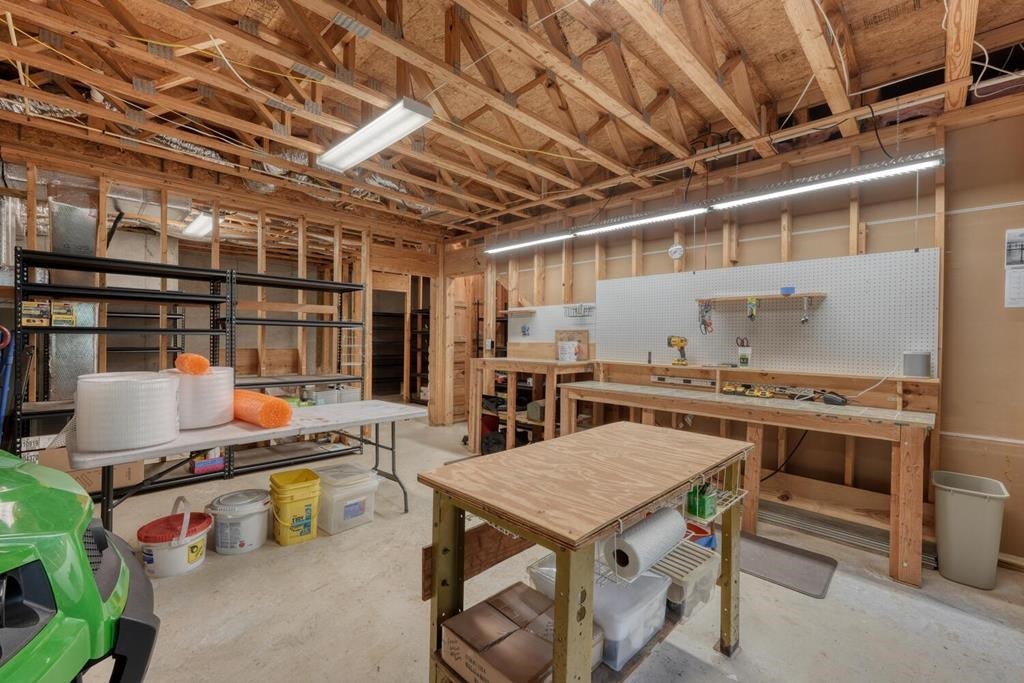 Blairsville, Georgia, 30512, United States, 5 Bedrooms Bedrooms, ,6 BathroomsBathrooms,Residential,For Sale,1901332