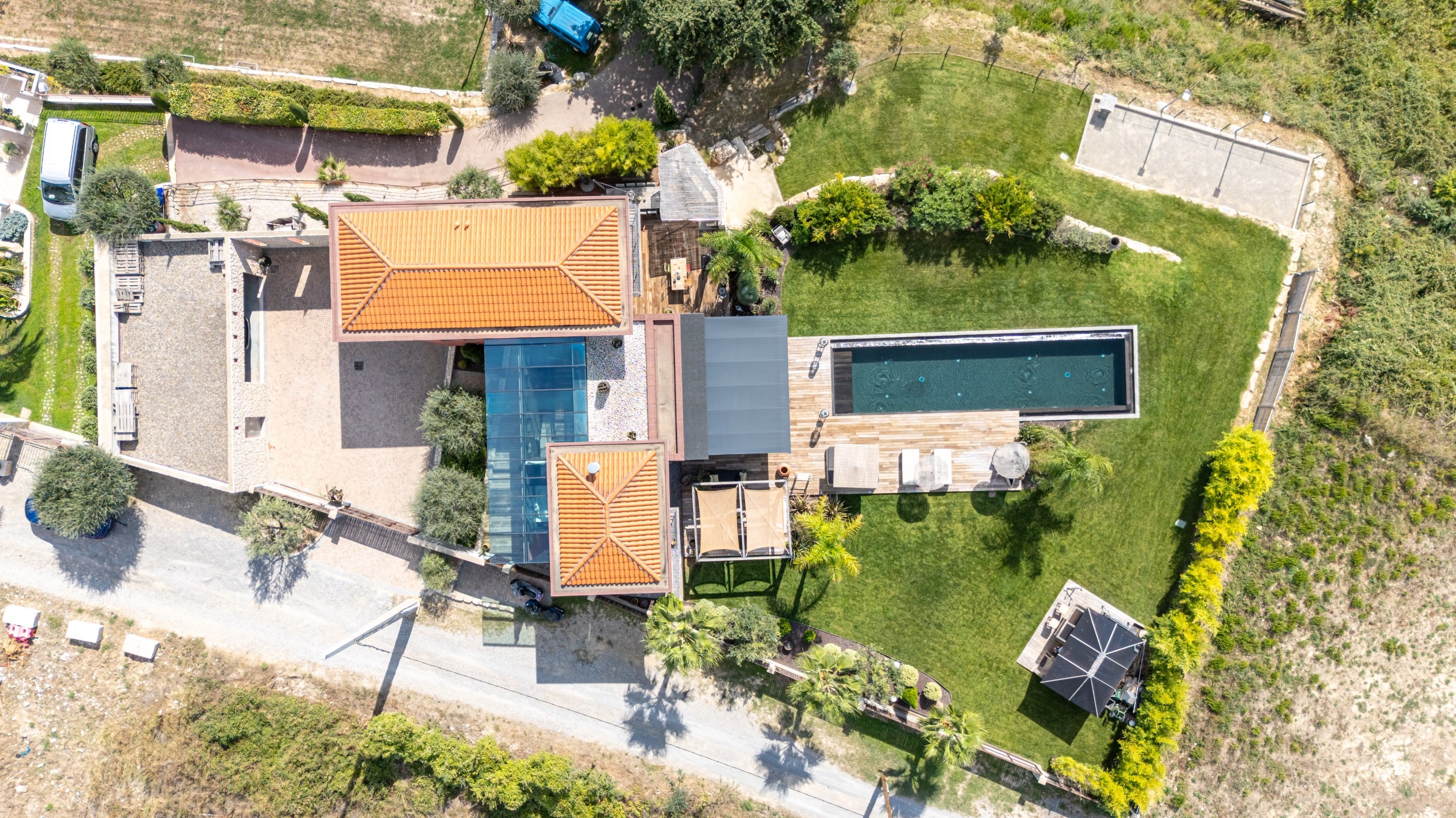  Spectacular Architect-Designed Villa with Pool and Sea Views in Nice Crémat - 物件實景