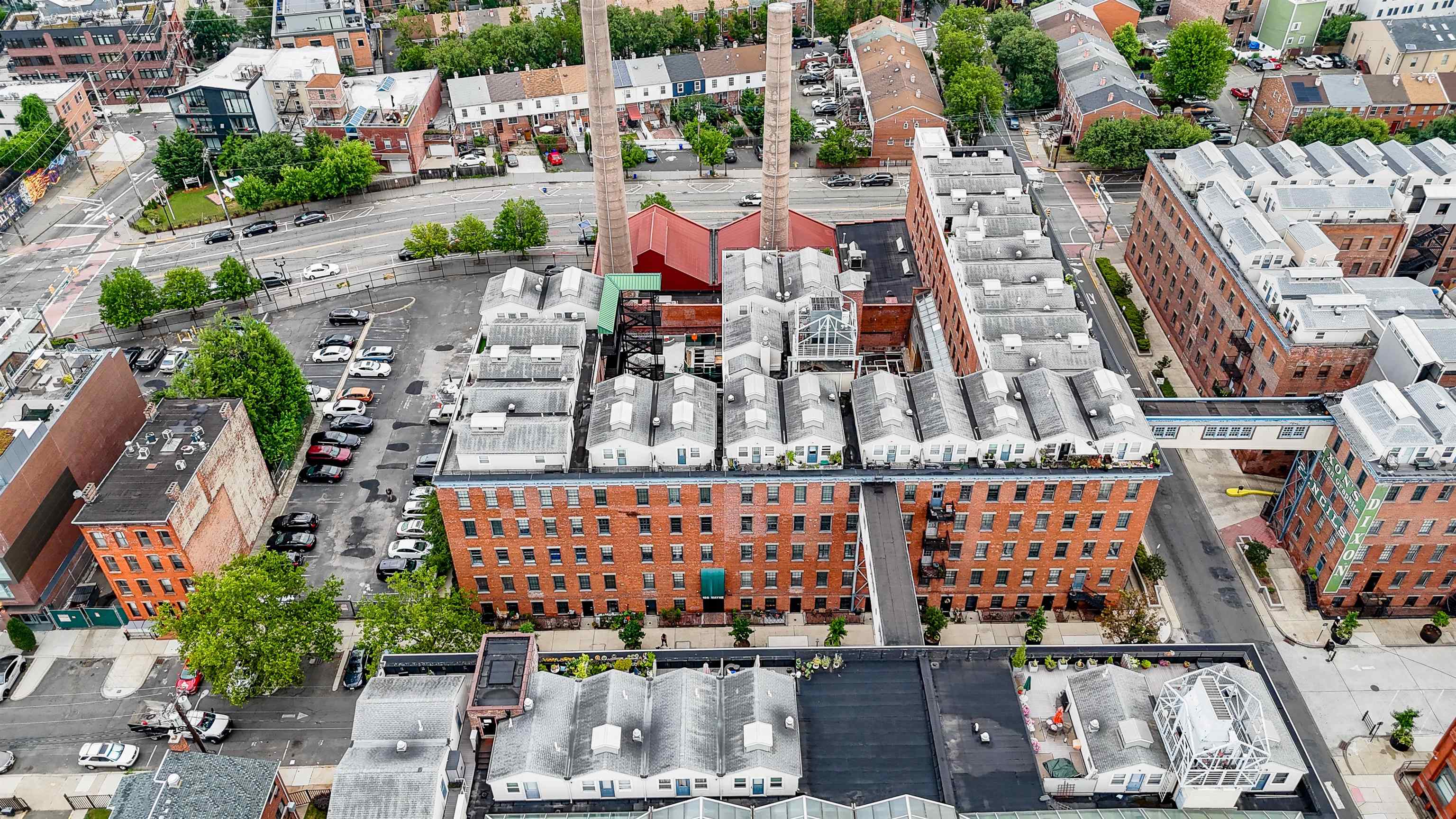 Jersey City, New Jersey, 07302, United States, 2 Bedrooms Bedrooms, ,2 BathroomsBathrooms,Residential,For Sale,1927516
