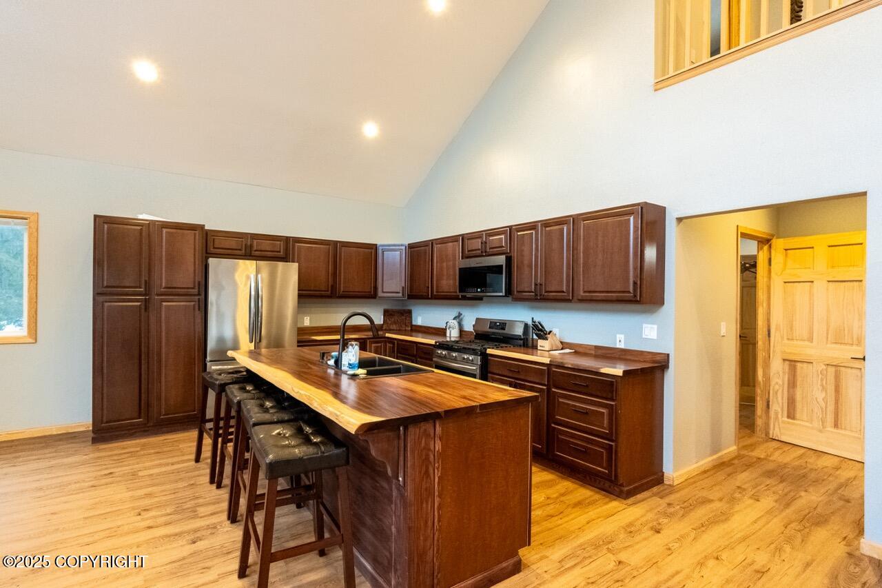 Soldotna, Alaska, 99669, United States, 3 Bedrooms Bedrooms, ,3 BathroomsBathrooms,Residential,For Sale,1928733