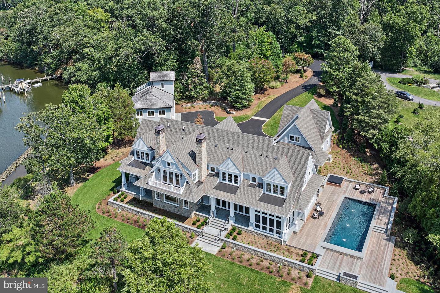 Annapolis, Maryland, 21403, United States, 4 Bedrooms Bedrooms, ,6 BathroomsBathrooms,Residential,For Sale,1940452