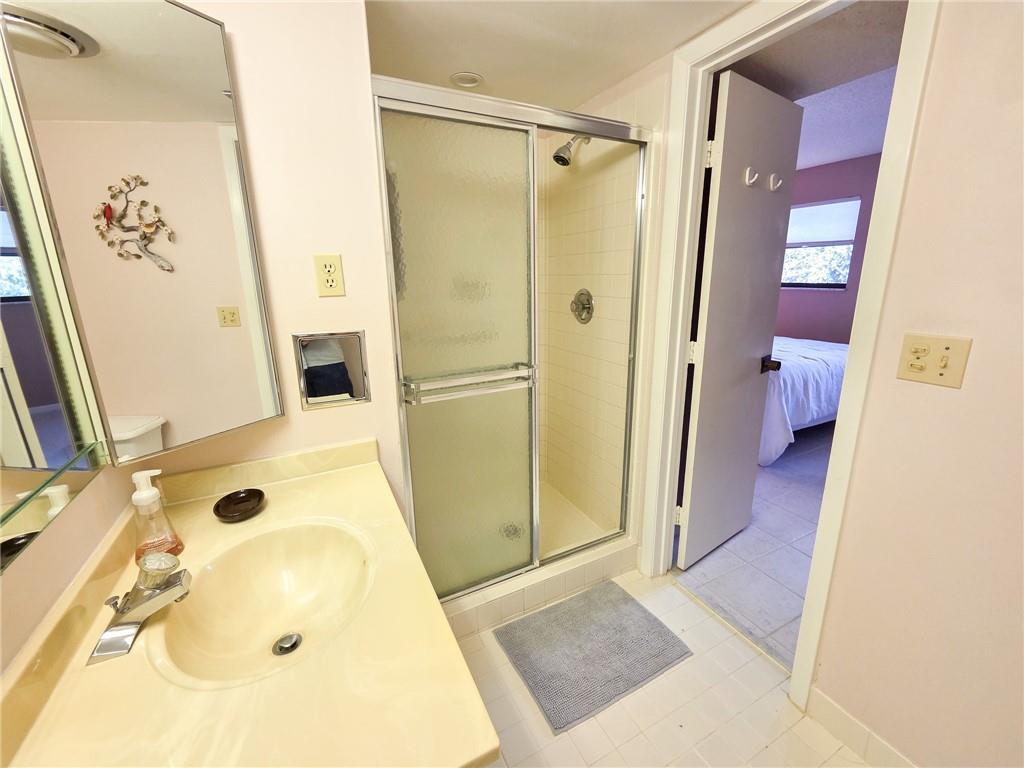 Vero Beach, Florida, 32963, United States, 2 Bedrooms Bedrooms, ,2 BathroomsBathrooms,Residential,For Sale,1977499