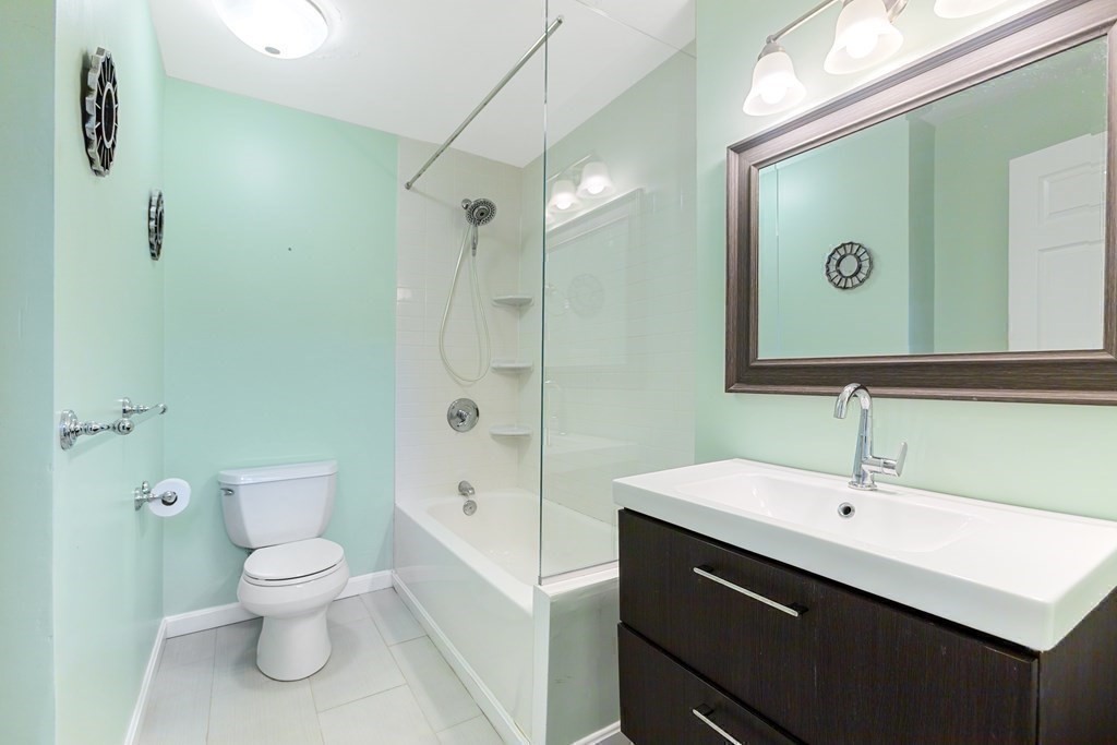 Cambridge, Massachusetts, 02139, United States, 2 Bedrooms Bedrooms, ,2 BathroomsBathrooms,Residential,For Sale,1939557