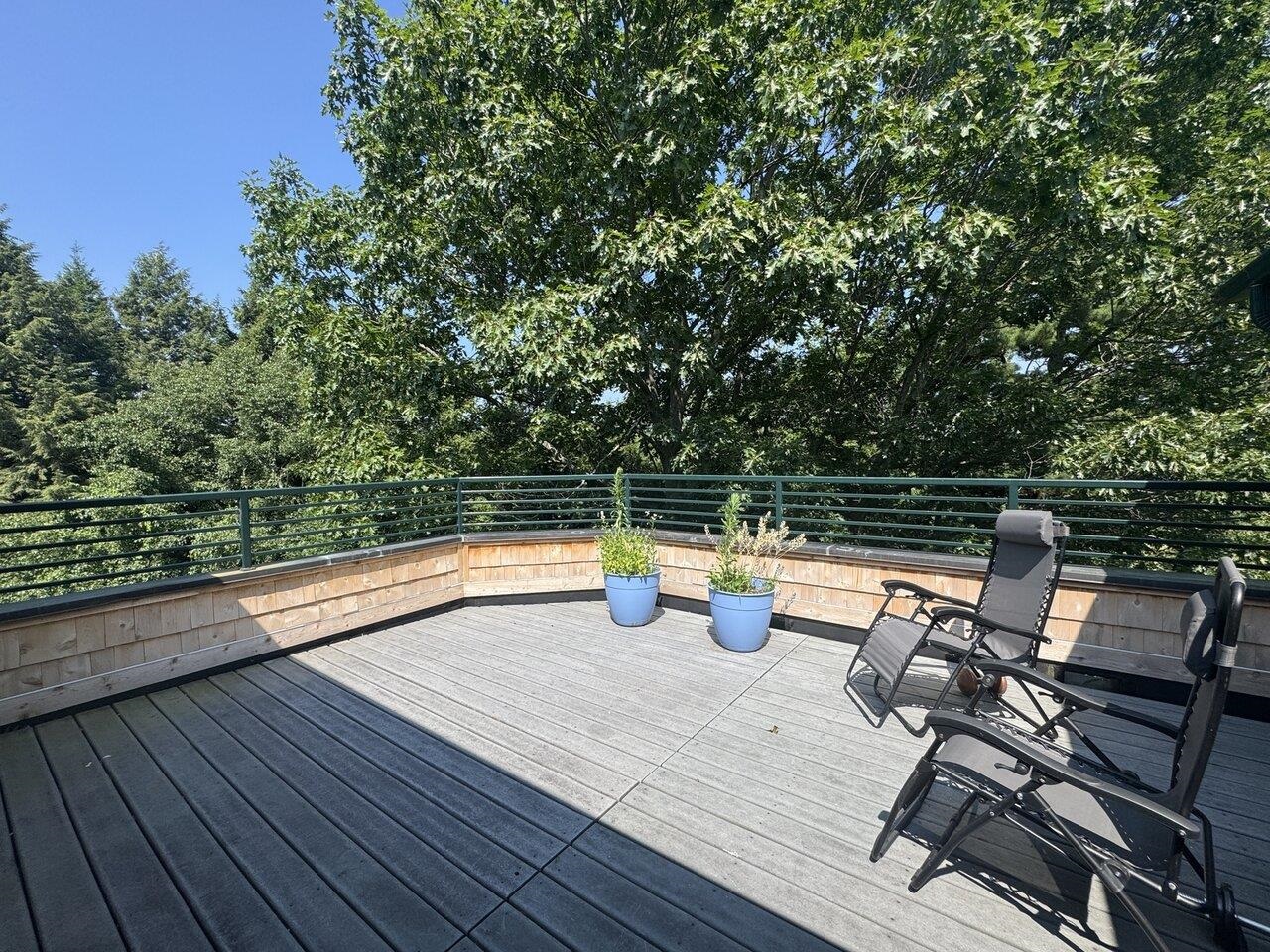 Burlington, Vermont, 05408, United States, 2 Bedrooms Bedrooms, ,2 BathroomsBathrooms,Residential,For Sale,1902204