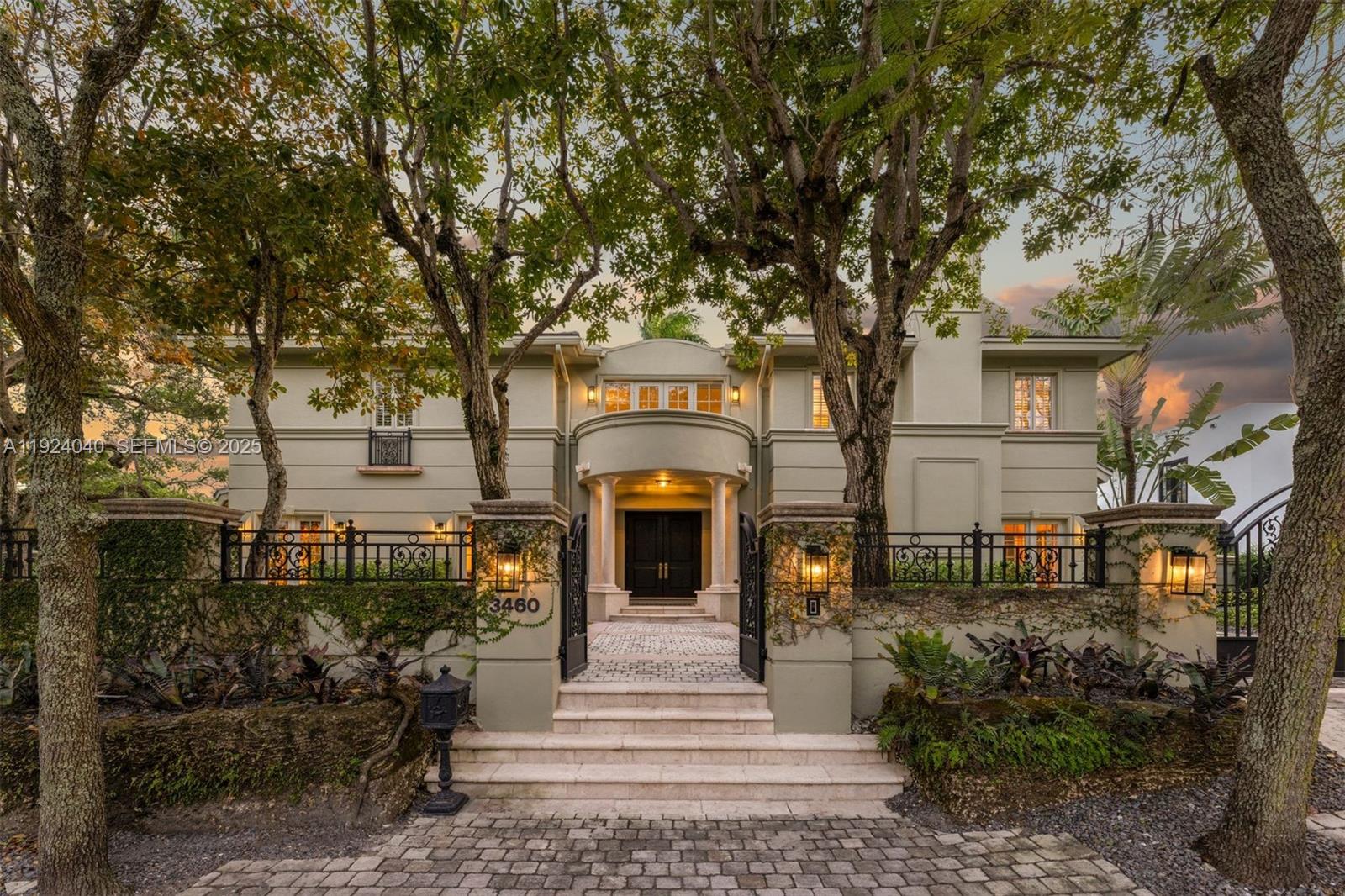 Miami, Florida, 33133, United States, 5 Bedrooms Bedrooms, ,7 BathroomsBathrooms,Residential,For Sale,2002082