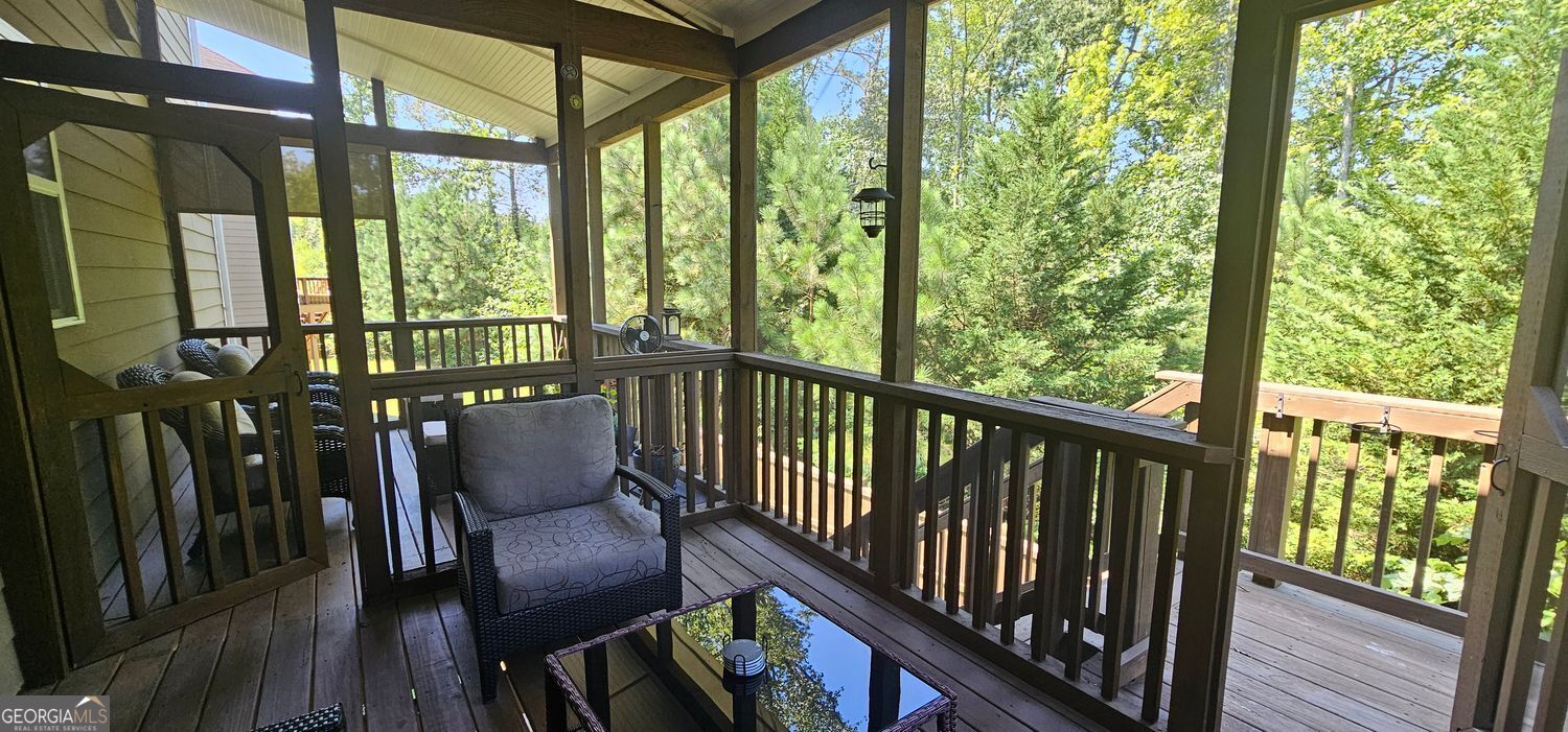 Cumming, Georgia, 30040, United States, 5 Bedrooms Bedrooms, ,5 BathroomsBathrooms,Residential,For Sale,1922351
