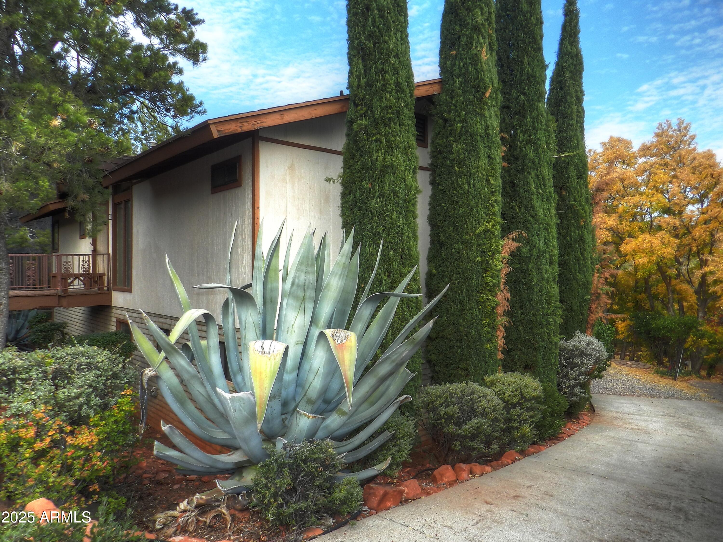 Sedona, Arizona, 86336, United States, 3 Bedrooms Bedrooms, ,3 BathroomsBathrooms,Residential,For Sale,1993543