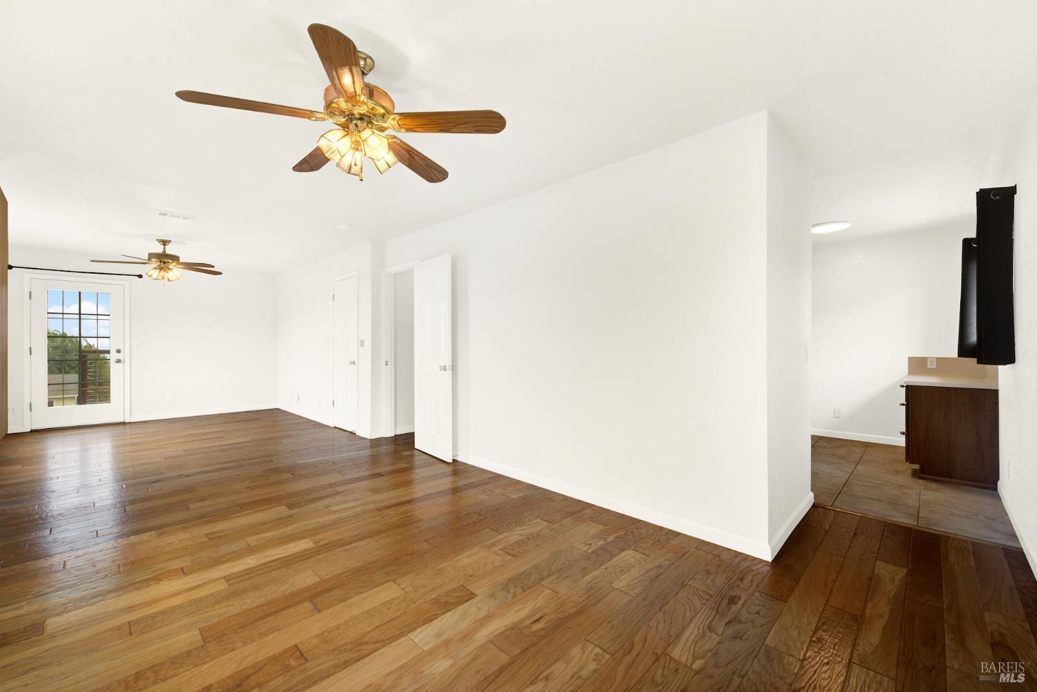 Benicia, California, 94510, United States, 4 Bedrooms Bedrooms, ,3 BathroomsBathrooms,Residential,For Sale,1989511