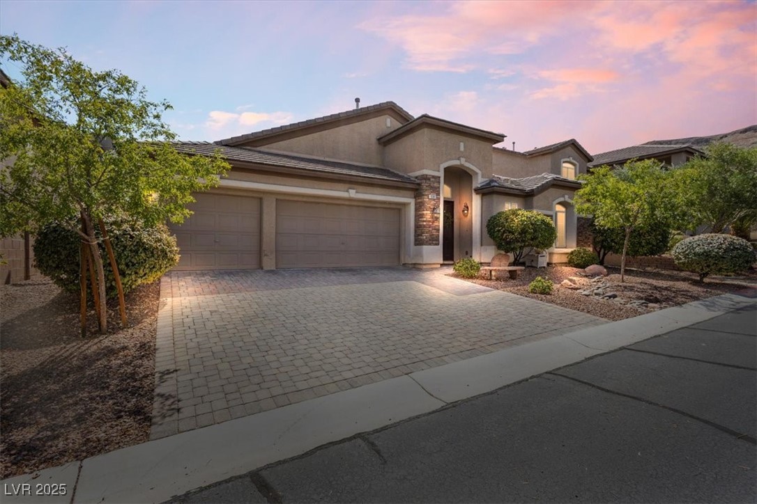 Las Vegas, Nevada, 89148, United States, 3 Bedrooms Bedrooms, ,2 BathroomsBathrooms,Residential,For Sale,1941035