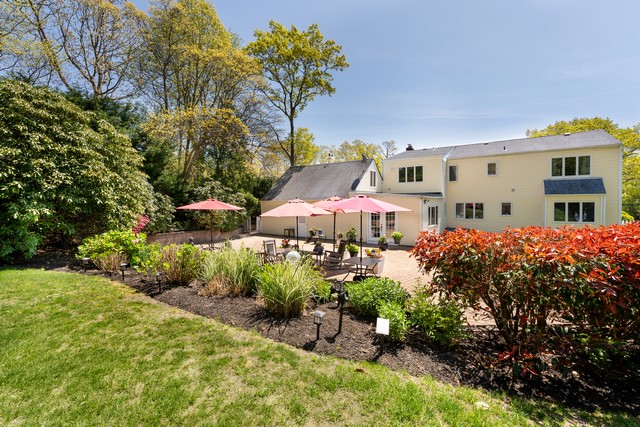 Shoreham, New York, 11786, United States, 5 Bedrooms Bedrooms, ,3 BathroomsBathrooms,Residential,For Sale,1990330