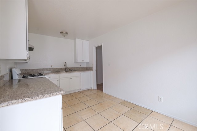 Riverside, California, 92503, United States, 14 Bedrooms Bedrooms, ,Residential,For Sale,1982130