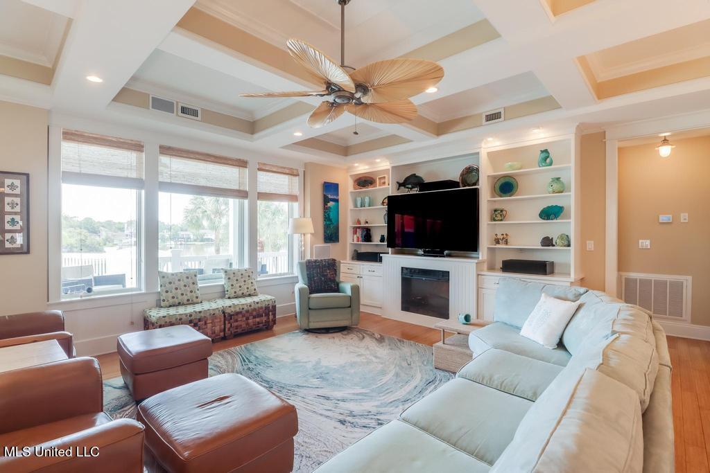 Gulfport, Mississippi, 39507, United States, 4 Bedrooms Bedrooms, ,3 BathroomsBathrooms,Residential,For Sale,1903526
