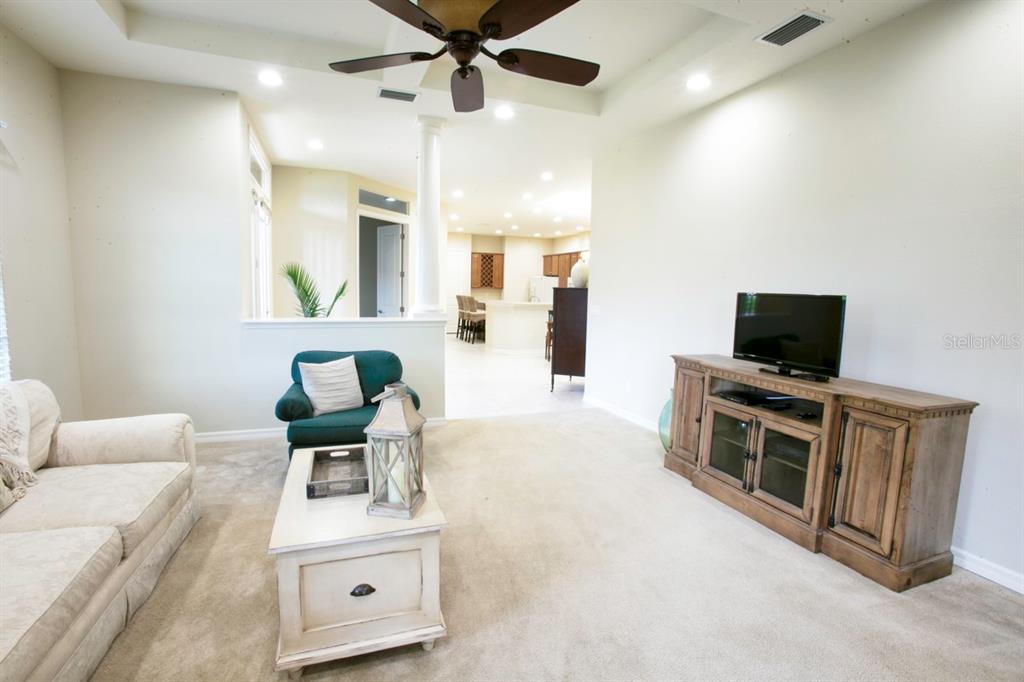 Bradenton, Florida, 34209, United States, 3 Bedrooms Bedrooms, ,2 BathroomsBathrooms,Residential,For Sale,1960540