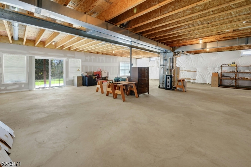 Franklin Twp., New Jersey, 08873, United States, 2 Bedrooms Bedrooms, ,2 BathroomsBathrooms,Residential,For Sale,1947950