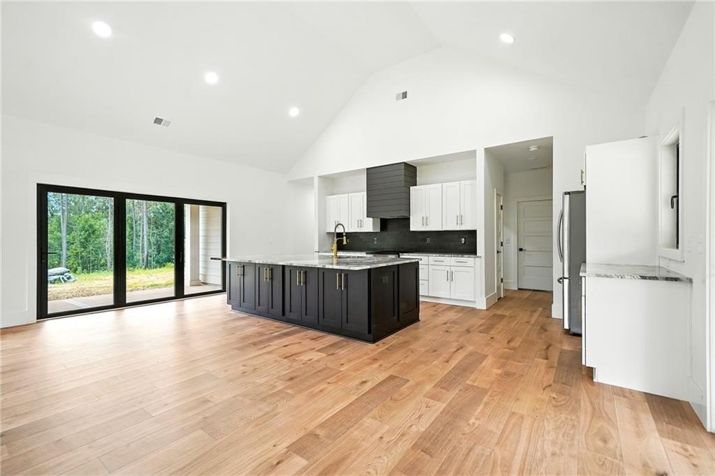 Talking Rock, Georgia, 30175, United States, 3 Bedrooms Bedrooms, ,3 BathroomsBathrooms,Residential,For Sale,1973806