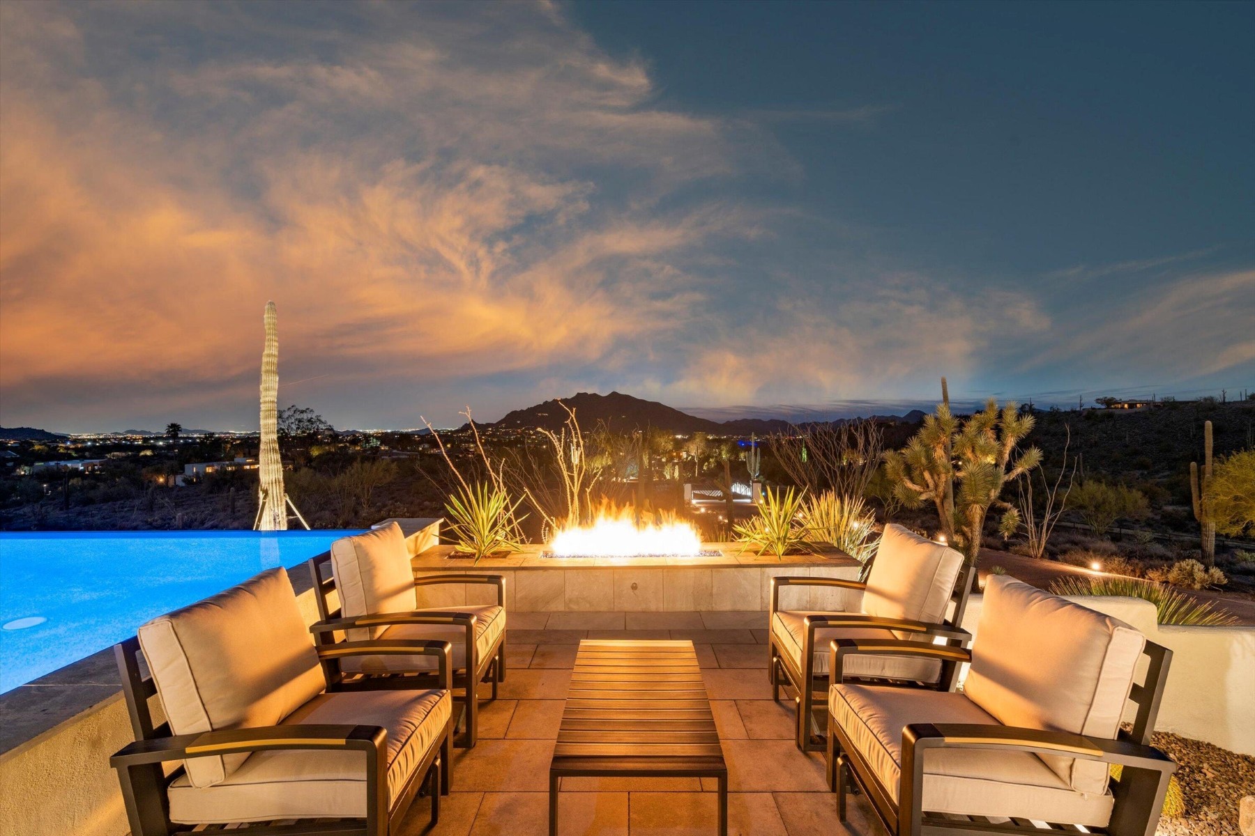  37801 N Stirrup Circle  Carefree, AZ - 物件實景